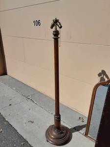lot 36 image: Vintage Wood Floor Lamp 60 Tall