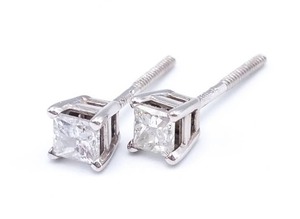 lot 21 image: .33 Carat Diamond Stud Screwback Estate Earrings in 14k White Gold