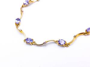 lot 31 image: Lovely Tanzanite Estate Bracelet in 14k Yellow Gold