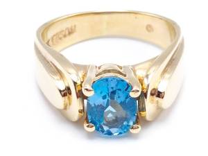 lot 38 image: Beautiful Blue Topaz Estate Ring in Heavy 10k Yellow Gold