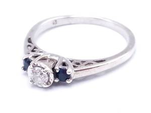 lot 44 image: Ladies Diamond and Natural Sapphire Estate Ring