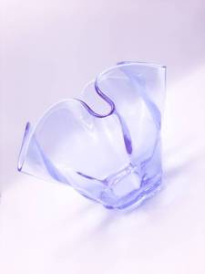 lot 82 image: Lavender Ruffled 5 12 Hand Blown Venetian Art Glass Bowl