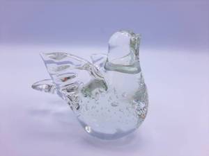lot 60 image: Pair of Controlled Bubble Glass Doves