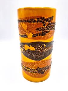 lot 44 image: Royal Haegar USA 7 Pottery Vase