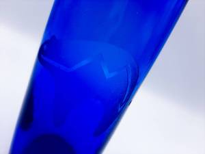 lot 14 image: Signed Cobalt Blue Etched Polar Bear Glass Vase