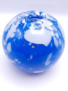 lot 62A image: Signed and Numbered Limited Edition Dudley Art Glass