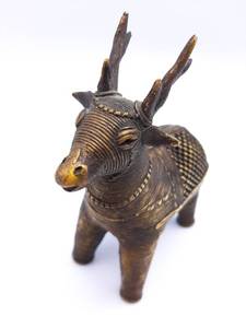 lot 7 image: Mid-Century Filament 4 Bronze Reindeer Incense