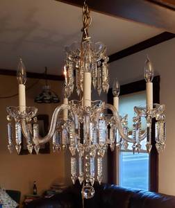 lot 0A image: Gorgeous Crystal Chandelier with Five Glass Arms and Crystal Prisms - $2200