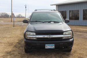 lot 5164 image: 2004 Chevrolet Trailblazer LS 4x4