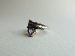lot 6 image: GORGEOUS Sterling Ring with Purple Stone