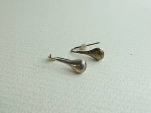 lot 22 image: Sterling Silver Teardrop Earrings