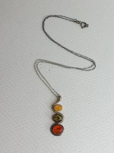 lot 30 image: Sterling Silver Necklace 22