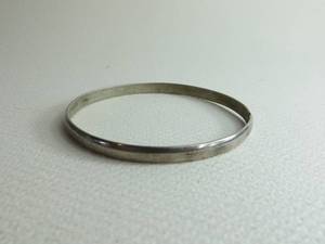 lot 48 image: Sterling Silver Bangle Bracelet 12