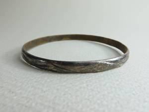 lot 49 image: Sterling Silver Bangle Bracelet 22