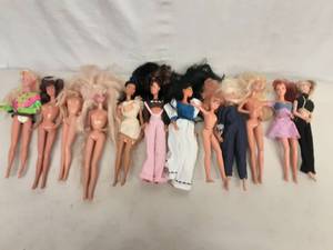 12 Assorted Barbie & Fashion Dolls
