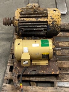 Dual-Motor Supply System With Steel Plate Mount