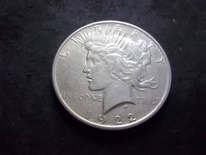 lot 39 image: 1922 D  Silver Peace Dollar