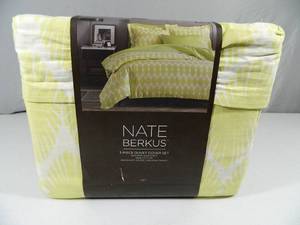 New King Sized Nate Berkus 3 Piece Duvet Cover Set