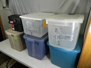 Assorted Totes with Lids