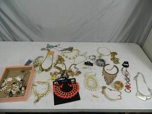 Assorted Jewelry