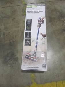lot 13 image: Dyson V11 Torque Drive Cordless Stick Vacuum 268731-01
