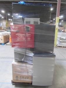 lot 59 image: WHOLESALE MIXED PALLET OF SMALL APPLIANCES