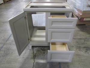 lot 74 image: Diamond FreshFit 30-in Gray Bathroom Vanity - Cabinet Only - R17 VSDB30