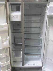 lot 90 image: Whirlpool 21.4-cu ft Side-by-Side Refrigerator with Ice Maker (Fingerprint-Resistant Stainless Steel) WRS321SDHZ