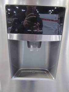 lot 95 image: Frigidaire Gallery 27.86-cu ft French Door Refrigerator with Dual Ice Maker (Smudge-Proof Stainless Steel) ENERGY STAR LGHB2867PF