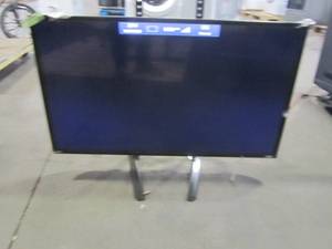 lot 157 image: VIZIO 39 Class FHD (1080P) Smart LED TV (D39f-E1)