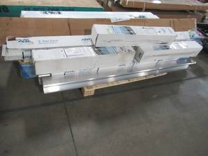lot 203 image: WHOLESALE MIXED PALLET OF FENCING AND MORE