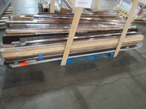 lot 212 image: WHOLESALE MIXED PALLET OF TRIM AND MOLDING