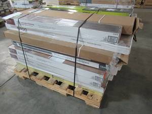 lot 213 image: WHOLESALE MIXED PALLET OF MISCELLANEOUS FLOORING