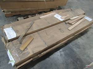 lot 219 image: WHOLESALE MIXED PALLET OF MISCELLANEOUS HARDWOOD FLOORING