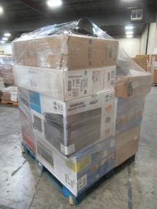 lot 245 image: WHOLESALE MIXED PALLET OF MISCELLANEOUS SMALL APPLIANCES, AND SPACE HEATERS