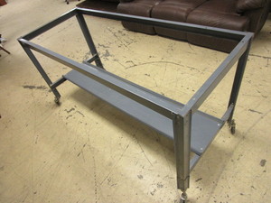 lot 115 image: WORKBENCH, ON WHEELS