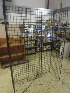 lot 116 image: DISPLAY RACKING, METAL