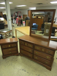 lot 126 image: SOLID WOOD DRESSER WITH MIRROR AND NIGHTSTAND