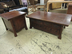 lot 127 image: SOLID WOOD COFFEE TABLE WITH FLIP-TOP SIDE STORAGE, AND END TABLE