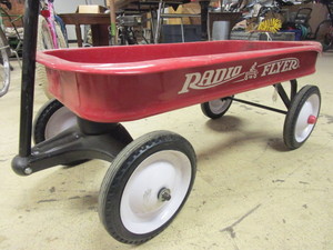 lot 158 image: RADIO FLYER WAGON