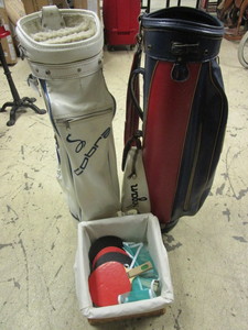 lot 161 image: BEN HOGAN GOLF BAG, BURTON GOLF BAG, PING PONG PADDLES