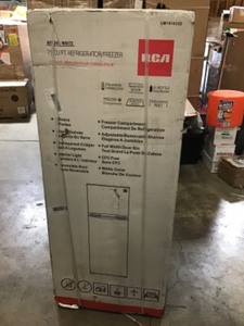 RCA 7.5 cu. ft. Mini Refrigerator in White - RFR741-WHITE not used