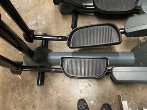 lot 7 image: Life Fitness Commercial Cross trainer