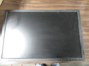 lot 19 image: Lenovo 24 in LED Monitor no stand
