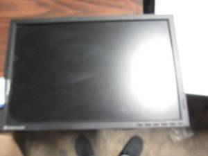 lot 63 image: Lenovo 20 in LCD Monitor no stand