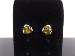 lot 79 image: .925 Sterling Silver Yellow Green Amber Triangle Cabochon Post Earrings