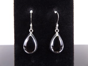 lot 87 image: .925 Sterling Silver Inlayed Onyx Dangle Hook Earrings