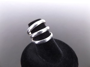 lot 65 image: .925 Sterling Silver 3 Band Ring Size 4.5