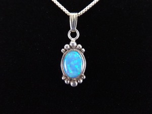 lot 1 image: .925 Sterling Silver Inlayed Opal Pendant Necklace