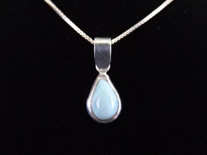 lot 3 image: .925 Sterling Silver Larimar Cabochon Pendant Necklace